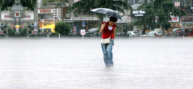 Meteoroloji'den Doğu Karadeniz'e kuvvetli kar yağışı uyarısı