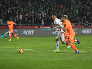 Konyaspor Alanyaspor’u Rahat Geçti