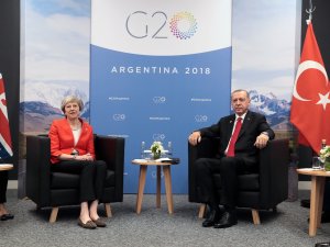Erdoğan, İngiltere Başbakanı May’le Bir Araya Geldi