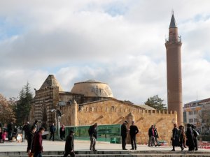 Cacabey Gökbilim Medresesi Destek Bekliyor