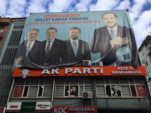 AK Parti Rize İl Yönetim Kurulundan 4 Yönetici İstifa Etti