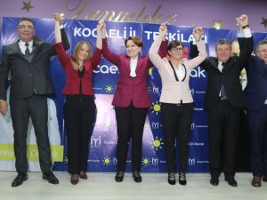 Akşener, Seçim Startını Kocaeli’den Verdi