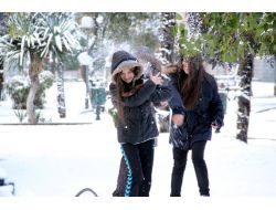 Kar En Çok Onları Sevindirdi