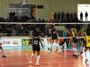 Fener Çanakkale’de Rahat Kazandı