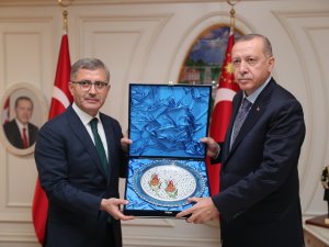 Erdoğan Üsküdar Belediyesini Ziyaret Etti