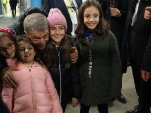 Ağaoğlu: "Burada Büyük Bir Özveri Ve Takım Ruhu Var"