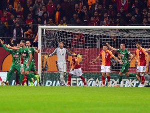 Evinde 4 Maçtır Kazanamıyor