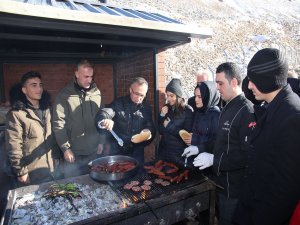 Rize Valisi Çeber Mangalda Pişirdi Öğrenciler Yedi