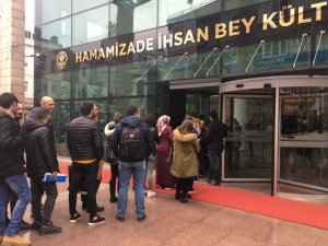 Trabzon Büyükşehir Belediyesi’ne Personel Alımları İçin Yapılan Başvurularda Uzun Kuyruklar Oluştu