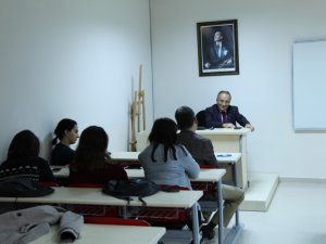 Geleceğin Gazetecilerine Yerel Medya Anlatıldı