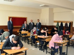 Gümüşhane’de Meslek Liseli Öğrenciler İçin ‘Kitap Okuma’ Yarışması Düzenlendi
