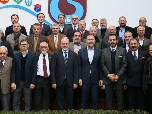 Trabzonspor Asbaşkanı Mehmet Yiğit Alp Ve Yönetim Kurulu, Kurullarla Buluştu.