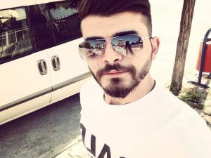 Üniversite Öğrencisi Evinde Ölü Bulundu
