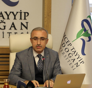 RTEÜ Rektörü Karaman, Üniversitelerarası Kurul Yönetim Kurulu Üyeliğine Seçildi