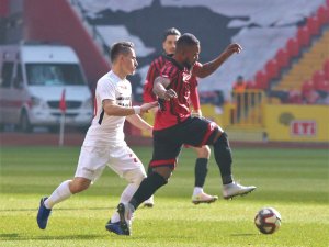 Gençler Gazişehir’i 2-1’le Geçti