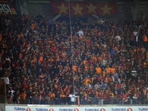 Başakşehir-galatasaray Maçını 6 Bin 659 Seyirci İzledi