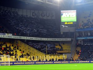 Fenerbahçeli Taraftar Hastaneye Kaldırıldı