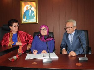 Türkiye-kıbrıs Hattında Bitmeyen Aşk: 48 Yıl Sonra Evlendiler