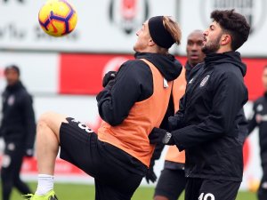Beşiktaş Taktik Ve Kondisyon Çalıştı