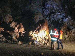 Gümüşhane-Trabzon Karayolunda Heyelan