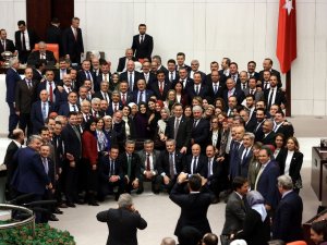 Yeni Sistemin İlk Bütçesi Kabul Edildi