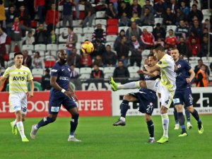 İlk Yarıda Gol Yok