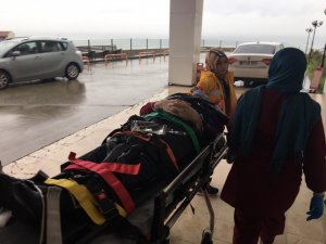 Trabzon’da Yolcu Minibüsü Dereye Uçtu: 10 Yaralı