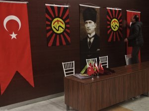 798 Delegeden Sadece 37’si Katıldı
