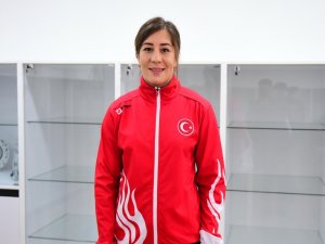 "Kadın Güreşi Adına Hiç Alınmamış Madalyayı Almak İstiyorum"