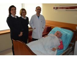 Midesinden 40 Gram Ağırlığında Taşlaşmış Gıda Çıktı