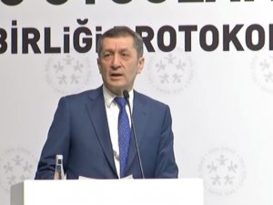 Bakan Selçuk’tan ’Logo Uygulaması’ Açıklaması