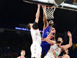 Anadolu Efes, Alman Ekibi Rahat Geçti