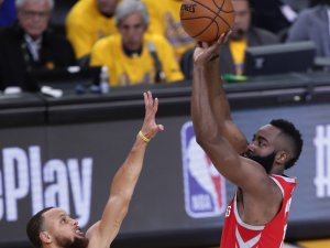 James Harden Triple Double İle Takımını Sırtladı