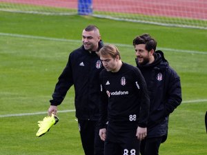 Burak Yılmaz Beşiktaş’ta İlk Antrenmanına Çıktı