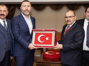 Trabzonspor Yönetim Kurulu’dan Vali Ustaoğlu Ve Emniyet Müdürü Çevik’e Ziyaret
