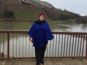 Kadın Muhtar Adayı Kazanırsa Sera Gölü’nü Çöpten Temizleyecek