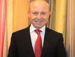 Karagöz Döşemelik Oldu