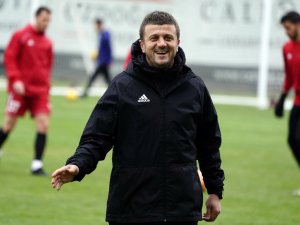 “Zidane Gelirse Yardımcısı Olmayı Kabul Ederim”