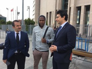 Rodallega’ya Dolandırıcı Şoku