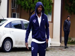 Futbol Takımları Cuma Namazı İçin Dinler Bahçesi’nde Buluştu