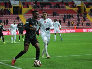 Akhisarspor Deplasmanda Kayserispor’u Devirdi