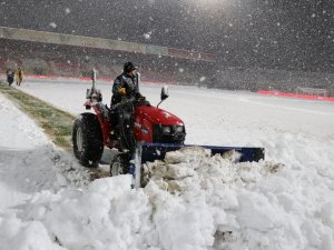 Boluspor-Galatasaray Maçı Öncesi Statta Temizliği