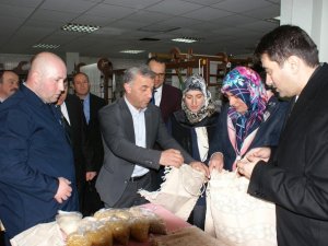 Çevre Dostu ‘Bez Torba’ Ürettiler