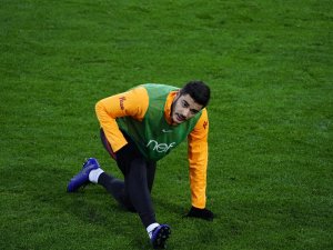 Ozan Kabak Stuttgart’ta