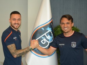 M.başakşehir Mossoro Ve Napoleoni’nin Sözleşmelerini Uzattı