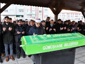 Kalp Krizi Sonucu Ölen Muhtar Son Yolculuğuna Uğurlandı