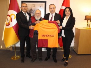 Galatasaray’dan Şampiyona 63 Yıllık Vefa