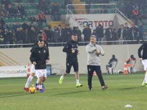 Beşiktaş Taraftarı Burak’ı Tribüne Çağırmadı