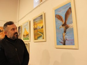 İnşaat İşçisi Resim Sergisi Açtı