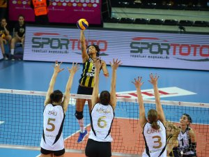 Dev Derbi Vakıfbank’ın